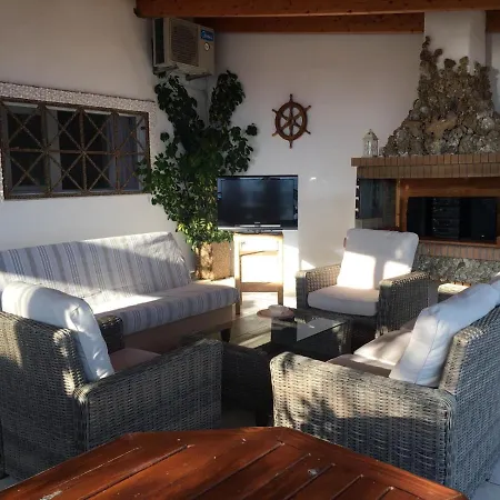 Vakantiehuis Ionion Seaside Vartholomio