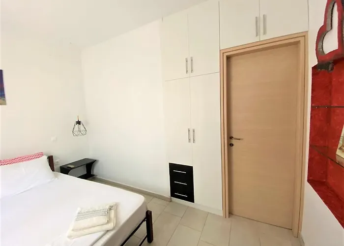 Ionion Seaside * Vartholomio